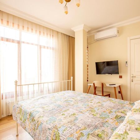 イスタンブールBeyoglu Huzur Apartアパートメント エクステリア 写真