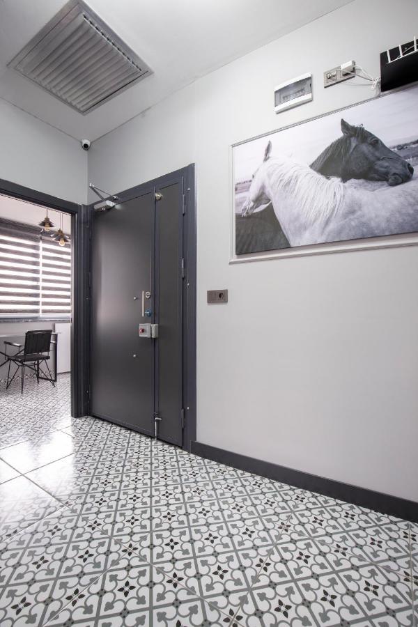 イスタンブールBeyoglu Huzur Apartアパートメント エクステリア 写真