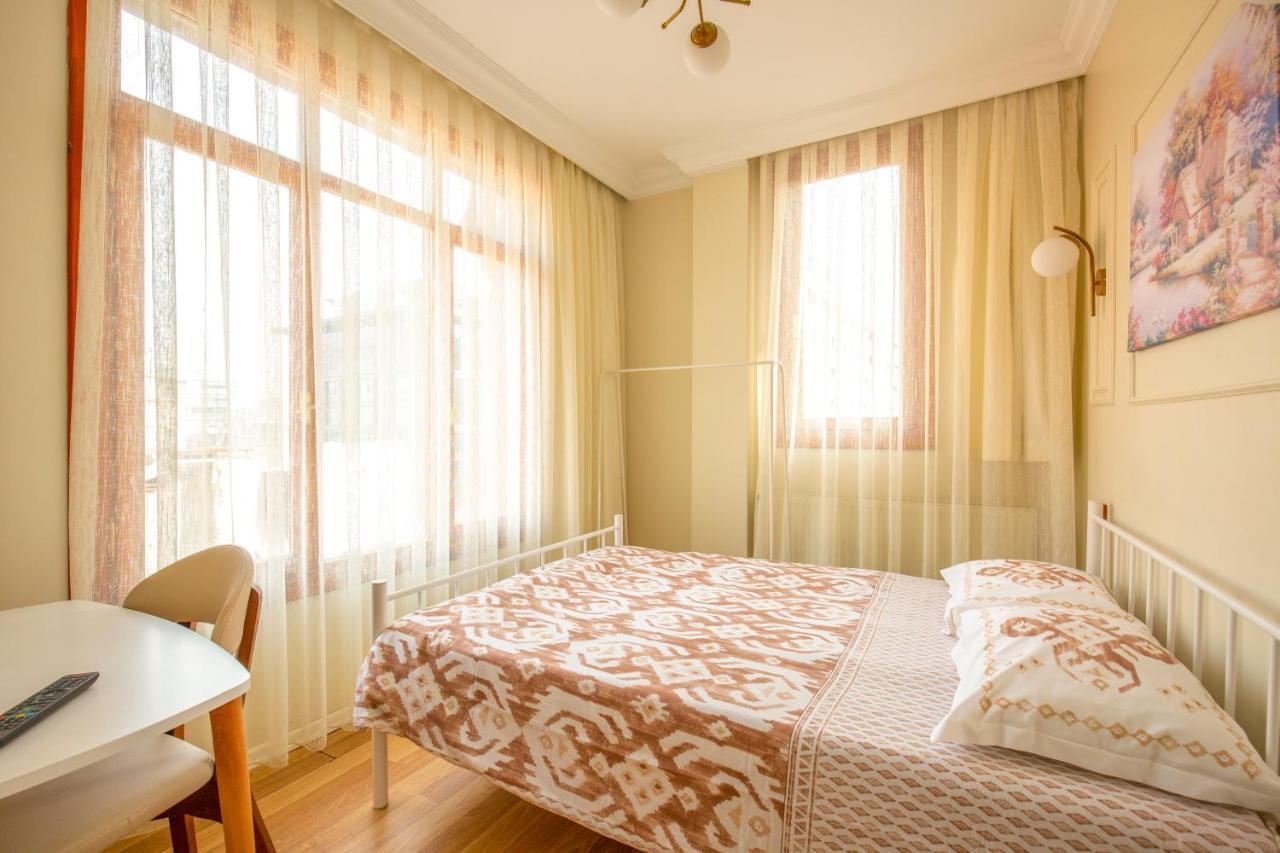 イスタンブールBeyoglu Huzur Apartアパートメント エクステリア 写真